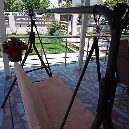 Roses 2 Apartment สกาลาโซติรอส ภายนอก รูปภาพ