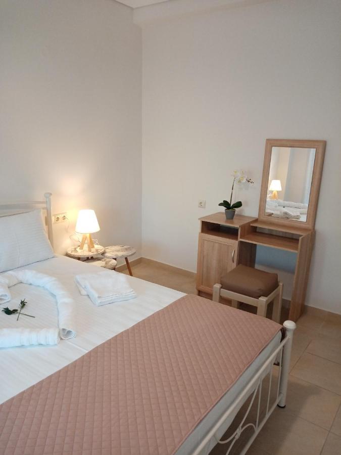 Roses 2 Apartment สกาลาโซติรอส ภายนอก รูปภาพ
