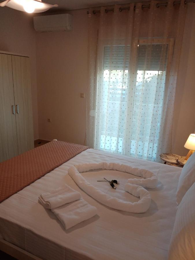 Roses 2 Apartment สกาลาโซติรอส ภายนอก รูปภาพ