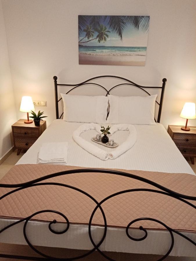 Roses 2 Apartment สกาลาโซติรอส ภายนอก รูปภาพ