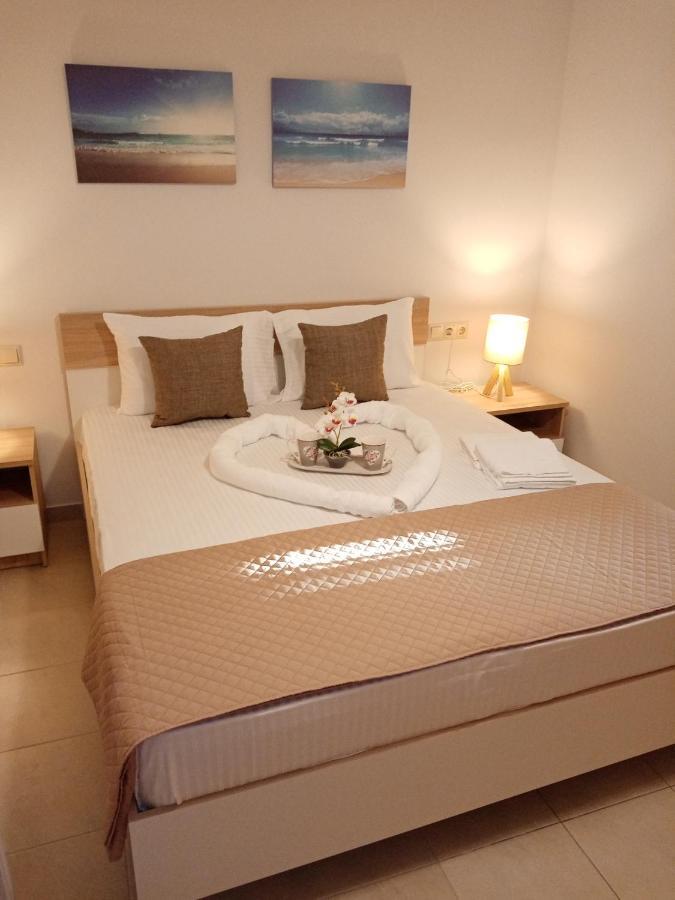 Roses 2 Apartment สกาลาโซติรอส ภายนอก รูปภาพ