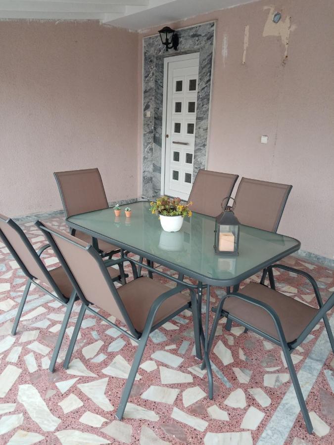 Roses 2 Apartment สกาลาโซติรอส ภายนอก รูปภาพ
