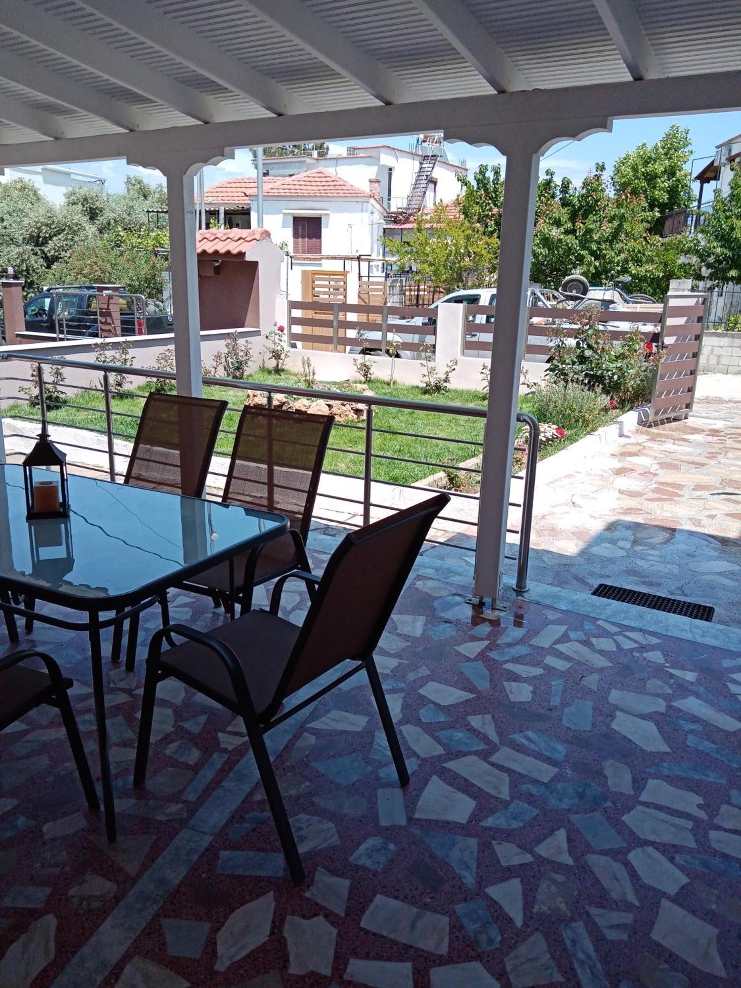 Roses 2 Apartment สกาลาโซติรอส ภายนอก รูปภาพ